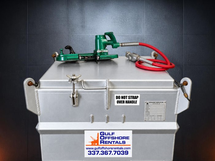 Pneumatic band saw with oiler hose